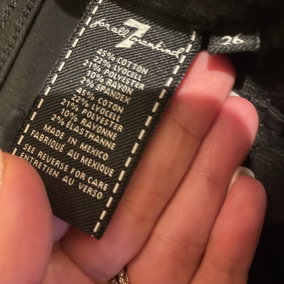 7 For All Mankind - Picture 4 of 9